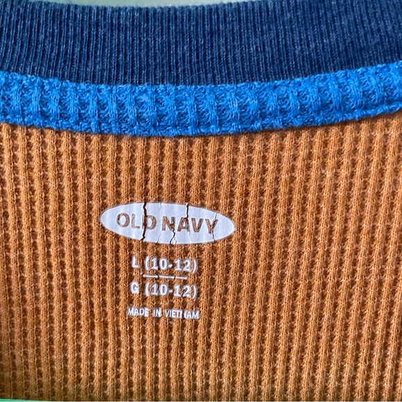 Old Navy Boys Thermal Knit Raglan Long Sleeve T-Shirt - Yellow, Grey, & Navy - Picture 4 of 7